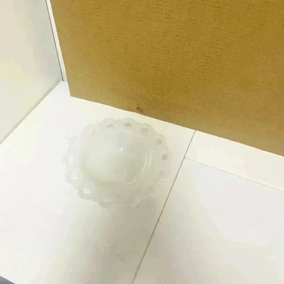 Vintage Milk Glass Footed Candy Dish With Frill Edges, candy serving dish - Picture 4 of 6